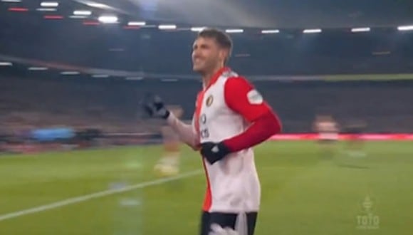 Gol de Santiago Giménez para el 1-1 del Feyenoord vs. Ajax por la Copa de Países Bajos (Foto: @DutchLeagues).
