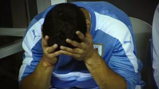 Luis Suárez: el sufrimiento por la eliminación uruguaya a ras de campo