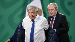 López Obrador llama “cobarde” a hombre que agredió al presidente de Francia