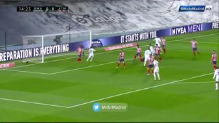 Mientras todos marcaban a Ramos: Casemiro anota de cabeza el 1-0 del Madrid vs. Atlético [VIDEO]