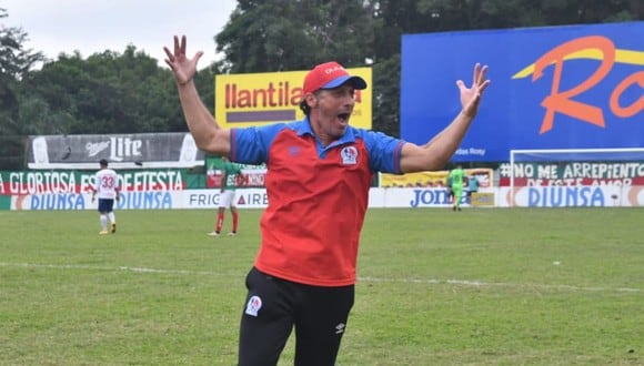 Troglio volvió a quedarse con el campeonato nacional en Honduras. (Foto: Olimpia)