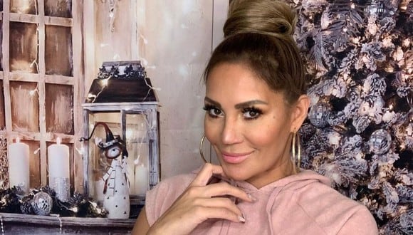 Connie Peña afirmó que en sus redes sociales siempre afirma que no es Jennifer Lopez. (Foto: Instagram / @conniepena).
