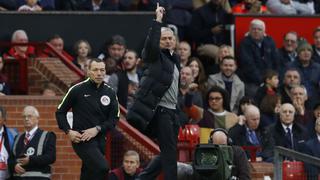 Manchester United: José Mourinho protestó por increíble penal y fue expulsado