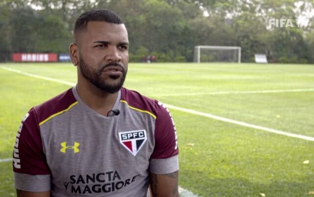 Vinicius 'Breno' Borges: en una borrachera decidió incendiar su casa por la frustración que sentía por una lesión en la rodilla. (GE)