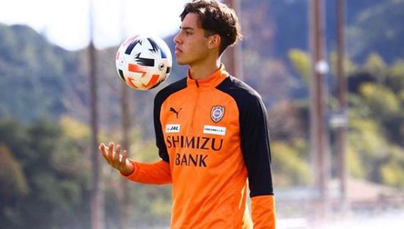 Erick Noriega (18 años) llegó a Japón con el objetivo de debutar en la liga profesional, tras su formación en Alianza Lima. (Foto: Instagram)