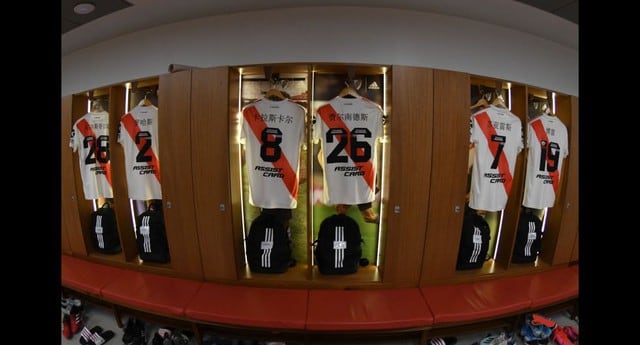 Las postales del homenaje de River Plate por el Año Nuevo Chino en duelo ante Banfield. (Foto: River Plate / AFP)