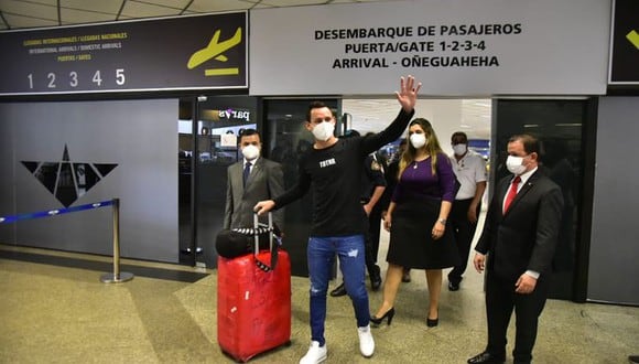 José López ya está en Paraguay tras dejar Ucrania. (Foto: EFE)