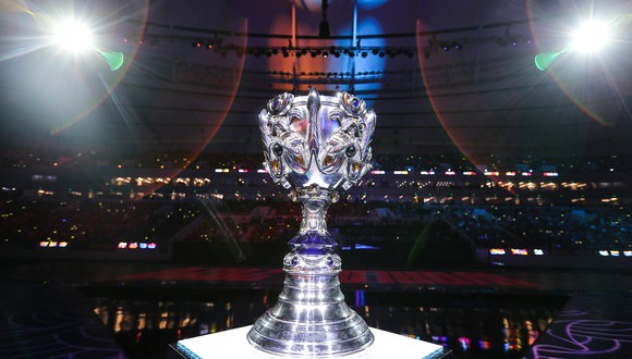 Este es el trofeo del Mundial de League of Legends. (Imagen: Lol Esports / Twitter)