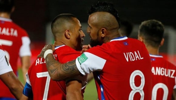 Arturo Vidal y Alexis Sánchez fueron convocados por Chile para el partido ante Perú. (AlAireLibre.com)