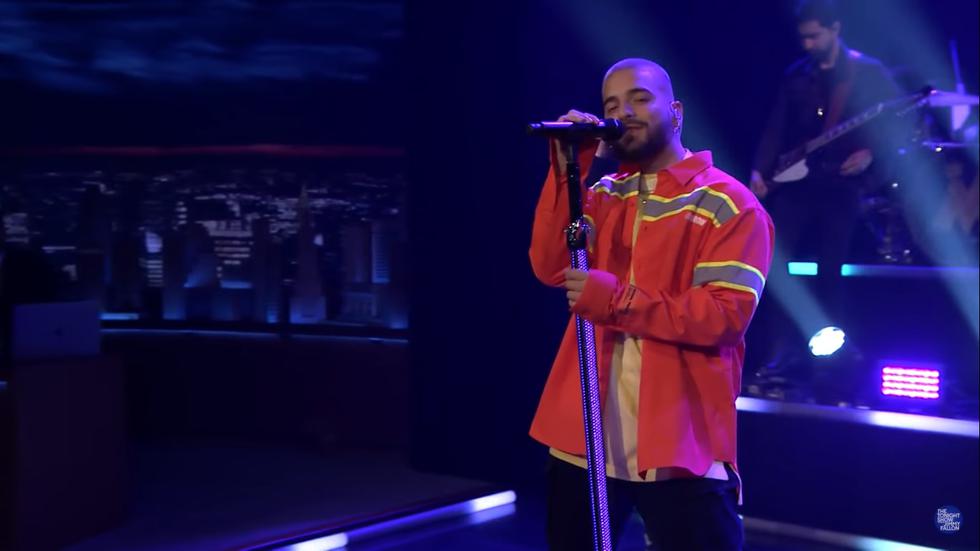 Así fue la presentación de Maluma en el programa de Jimmy Fallon (Foto: Captura de pantalla)