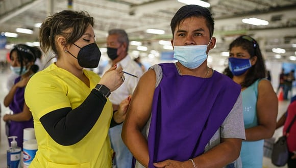 Vacuna COVID-19 en México: requisitos y cómo registrarte para ser inoculado (Foto: Getty Images).