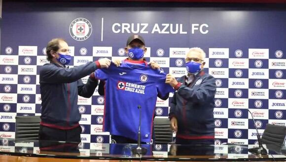 Juan Reynoso fue presentado como nuevo entrenador de Cruz Azul. (Foto: @CruzAzulCD)