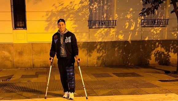 Cristian Benavente viene haciendo su trabajo de rehabilitación en España. (Foto: Instagram)