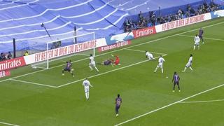 ¡Estaba solo! Lewandowski falló el empate en el Real Madrid vs. Barcelona