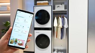 Cómo controlar tus dispositivos electrónicos en casa cuando sales