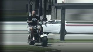 El renegado: Sampaoli dejó la bicicleta por una moto para moverse en Brasil [VIDEO]