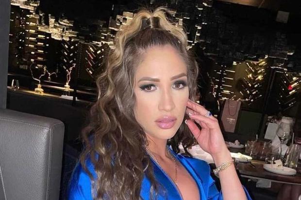There are users who affirm that Laury Saavedra could be the woman who has appeared in the photos published by Anuel AA (Photo: Laury Saavedra / Instagram)