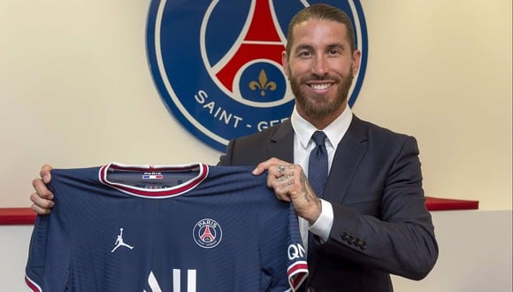 Sergio Ramos firmó con el club parisino por las próximas dos temporadas. (Foto: PSG)