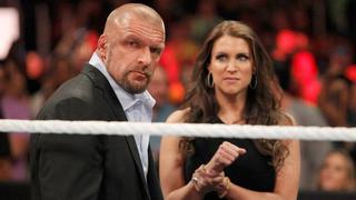 Triple H, Stephanie McMahon y el malvado plan para retomar Raw