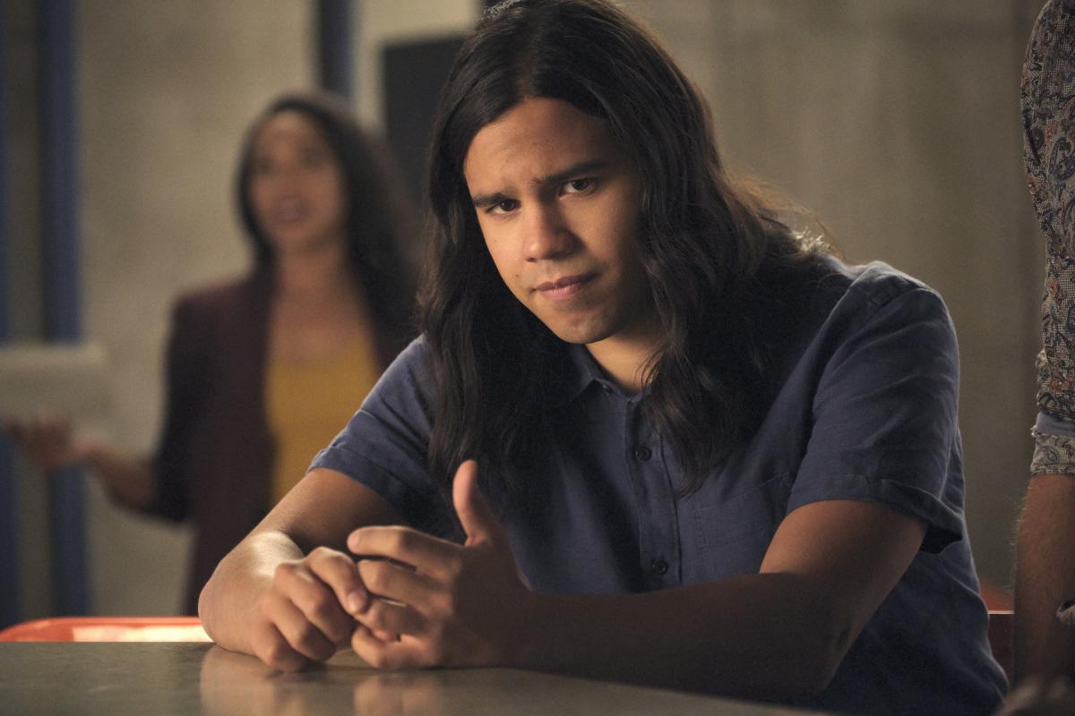 A pesar de los rumores, Cisco Ramón se mantendrá en el equipo, al menos así lo deja ver The CW (Foto: Jeff Weddell/ The CW)