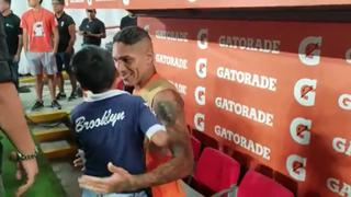 Gesto de capitán: Guerrero atendió a niño después del partido entre Alianza e Internacional [VIDEO]