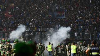 ¡Tragedia! 127 muertos en un estadio de la Liga de Indonesia tras disturbios