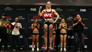 UFC: el pesaje entre Valentina Shevchenko y Holly Holm, en imágenes