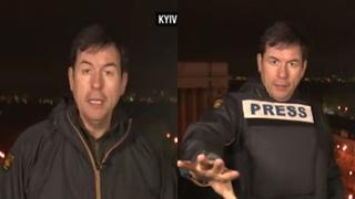 Reportero detiene transmisión en vivo para colocarse chaleco antibalas por bombardeos cercanos a Kiev
