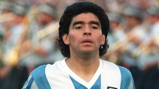 “Maradona llegó al cielo”, por Ernesto Carpio Tirado