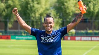 La alegría se refleja: Renato Tapia volvió a entrenar con sus compañeros de Feyenoord