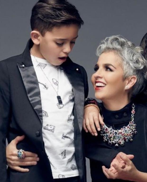 La cantante de Kabah junto a su hijo Sebastián, quien padece de autismo (Foto: Federica Quijano / Instagram)