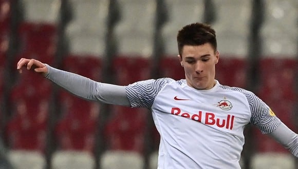 Benjamin Sesko jugará en el RB Salzburg por toda la temporada 2022-2023. (AFP)