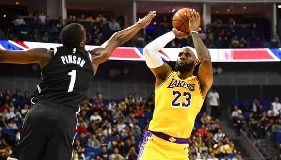 LeBron James firma dos años más por los Lakers (Foto: AFP)