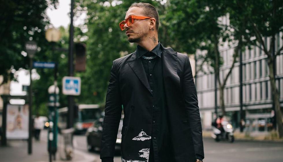 J Balvin imita el paso lunar de Michael Jackson durante concierto en México. (Foto: @jbalvin)
