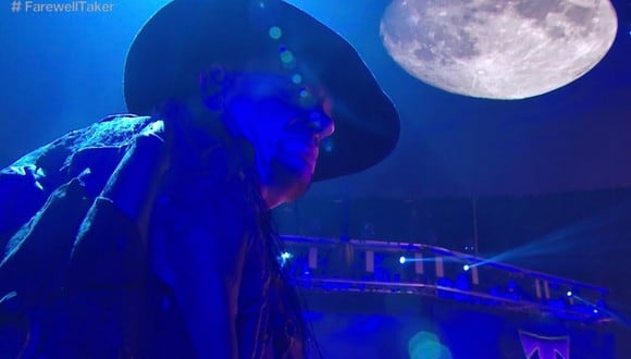 Survivor Series 2020 culminó con la despedida a The Undertaker, quien se subió por última vez a un ring de WWE emulando al personaje que lo catapultó a la fama. (Foto: WWE)