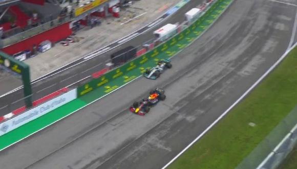 Max Verstappen le sacó una vuelta de ventaja a Lewis Hamilton. (Foto: ESPN)