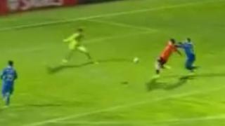Iván Bulos marcó su primer gol: pase largo, genial control y a celebrar