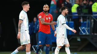 Arturo Vidal defiende a Lionel Messi y critica así la CONMEBOL a horas de la final de Copa América