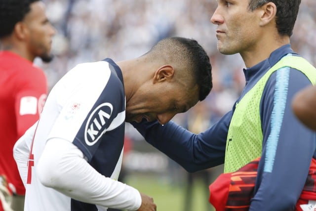 El llanto de los jugadores de Alianza Lima. (Foto: Violeta Ayasta)