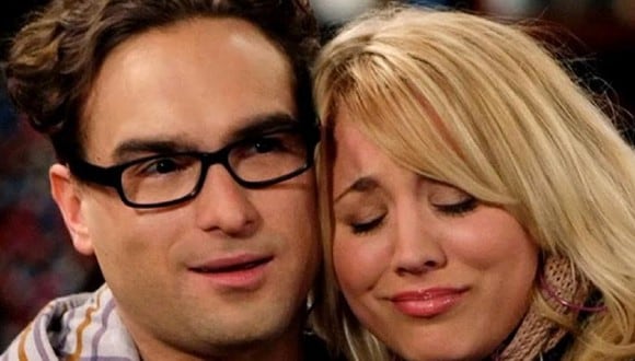 Kaley Cuoco y Johnny Galecki, actores de “The Big Bang Theory”, mantuvieron una relación entre 2008 y 2010 (Foto: CBS)