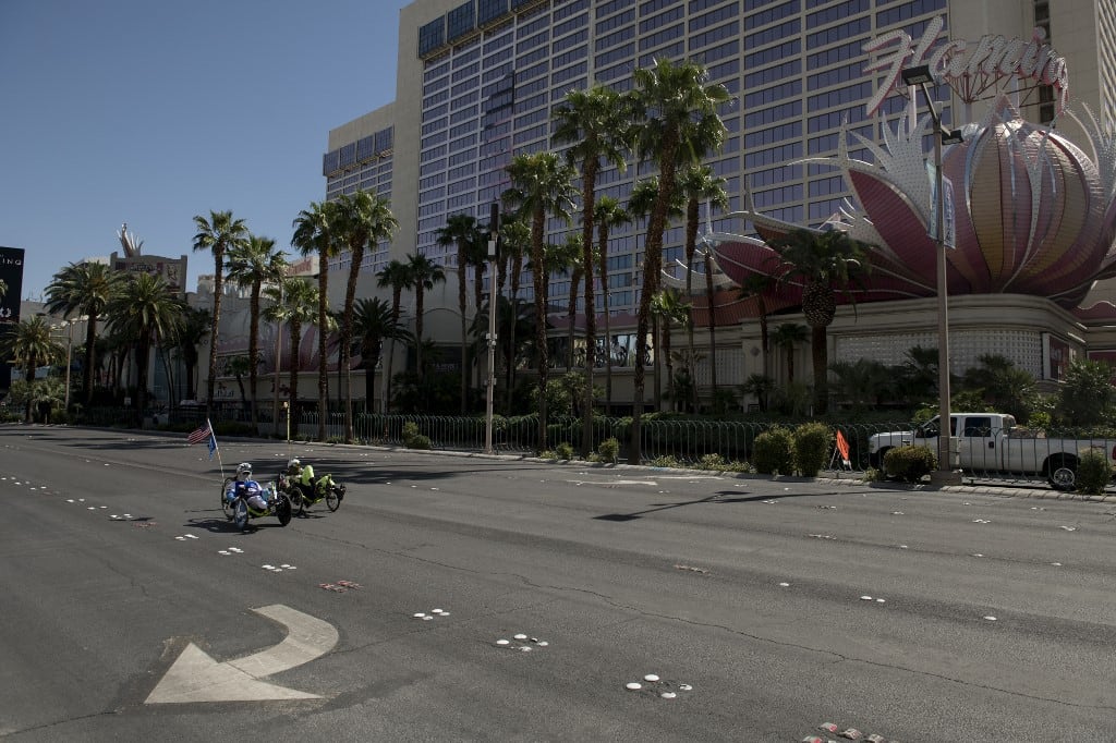 Así luce Las Vegas luce solitaria y abandonada por el coronavirus. (AFP)