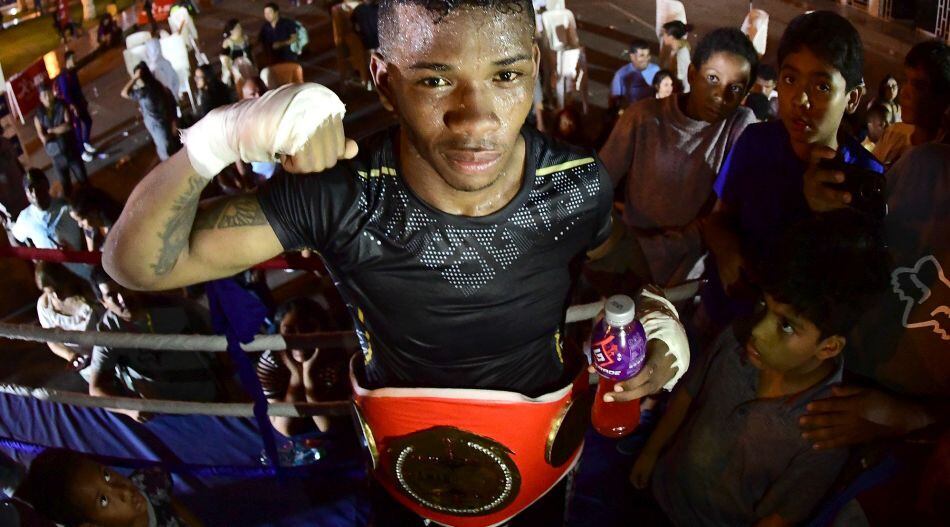 Jayro Morán ganó título internacional de boxeo tras vencer al ecuatoriano Humberto Toledo. (ITEA Photo)