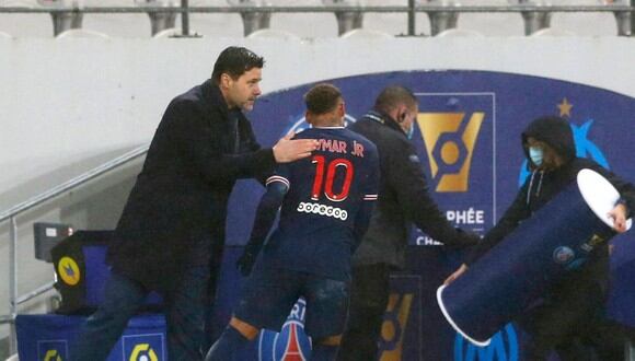 Pochettino demostró autoridad frente a Neymar y Mbappé (Foto: Reuters)