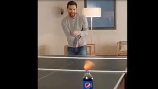 No solo es el fútbol: Messi, todo un as jugando al ping ping [VIDEO]