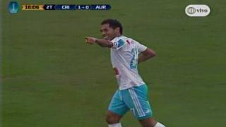 Cristal ante Aurich: Carlos Lobatón aprovechó blooper para marcar el primero