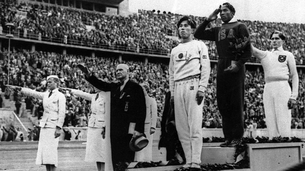 Owens ganó cuatro medallas de oro en los JJ. OO. de Berlín 1936.