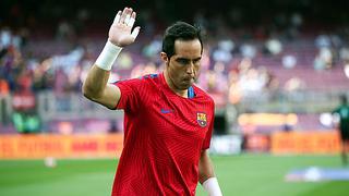 Claudio Bravo tuvo emotiva despedida en vestuario del Barcelona