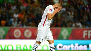 De mal en peor: hinchas franceses no quieren a Benzema de vuelta en la selección