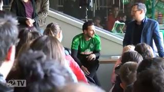 La sorpresa de Claudio Pizarro para visitantes españoles en el Werder Bremen [VIDEO]