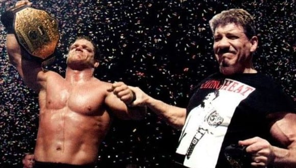 Chris Benoit y Eddie Guerrero fueron parte de The Radicalz en el 2000. (WWE)